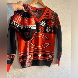 Chicago Bears Team Apparel Christmas sweater and hat